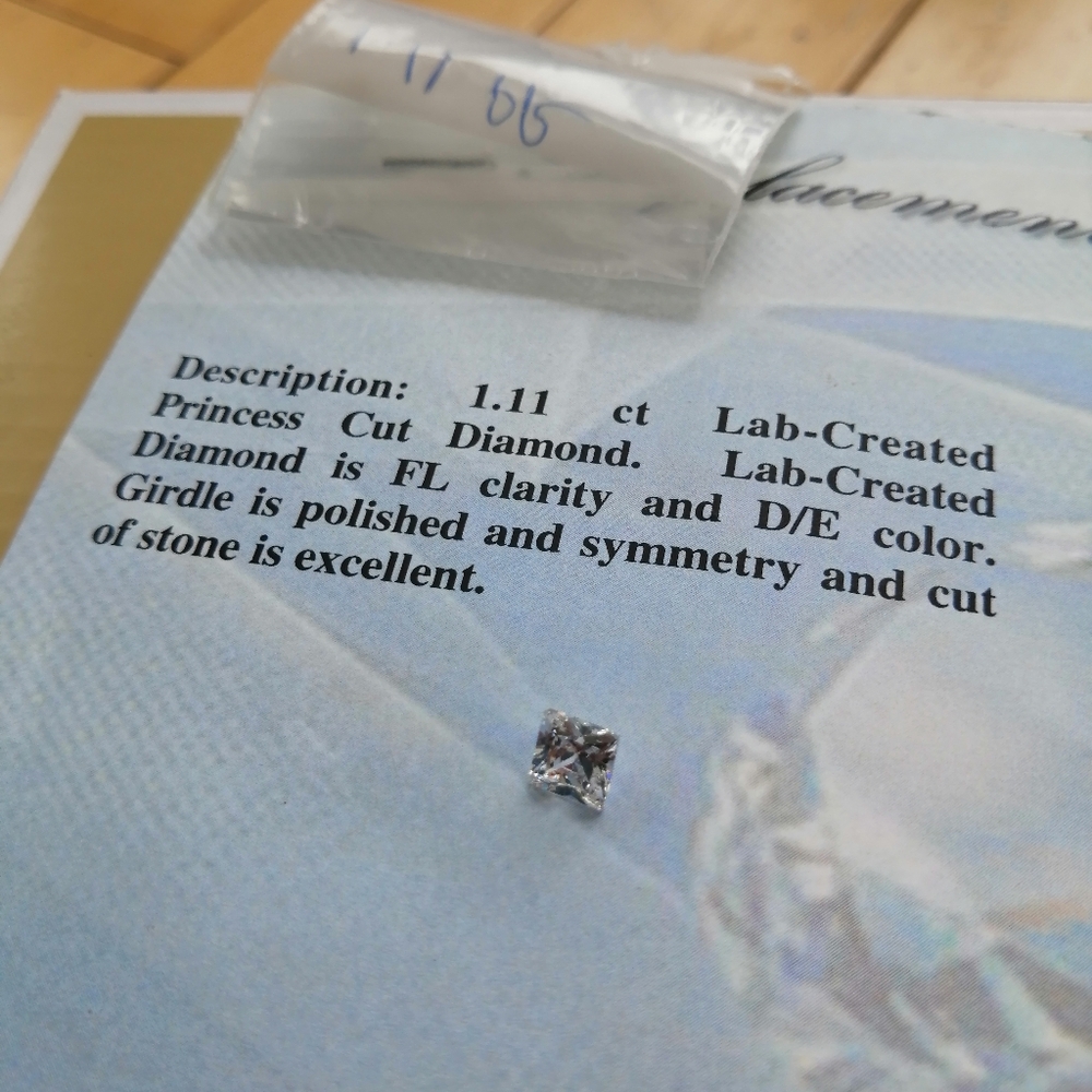 Loose Lab-Created Princess Cut Diamond - Picture 5 of 10